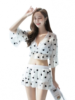 ชุดว่ายน้ำผู้หญิง ชุดว่ายน้ำแฟชั่น ชุดว่ายน้ำบิกินี่ ชุดว่ายน้ำเต็มตัว คอลเลคชั่นใหม่