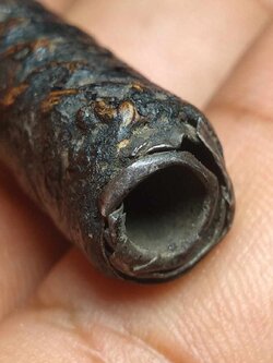 ตะกรุดหลวงพ่อแดง วัดเขาบันไดอิฐ