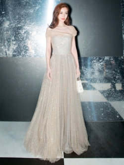 ชุดราตรี ชุดออกงาน ดีไซน์หรู