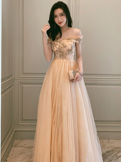 ชุดราตรี ชุดราตรีสวยหรู แบบ ทันสมัย Evening dress