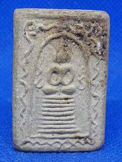 หลวงปู่จันทร์ วัดโฉลกหลำ