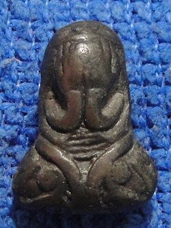 พระปิดตาเนื้อสัมฤทธิ์