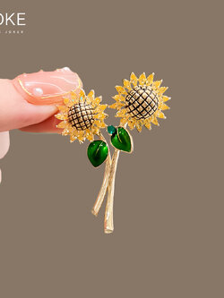 เข็มกลัด เข็มกลัดสวยๆ เข็มกลัดติดเสื้อ Brooch
