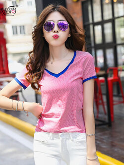 เสื้อยืดวัยรุ่น