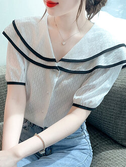 เสื้อลูกไม้ แขนสั้น