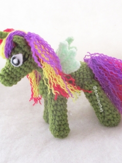 ม้าโพนี่ถัก pony amigurumi crochet ้เขียว