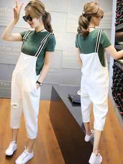 จั้มสูท ชุดเอี๊ยมกางเกง