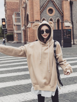 เสื้อกันหนาวฮู้ดดี้ แฟชั่นเกาหลี หูหมี ผ้าเนื้อนุ่ม ด้านในเป็นผ้าสำลี กันหนาวได้จ้า พร้อมส่ง งานจริงในภาพสุดท้าย ครีม