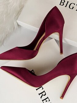 รองเท้าส้นสูง หัวแหลม ส้นสูงนำเข้า ส้นสูงสวยหรู By ismenx ismenx