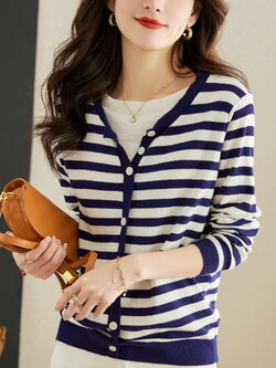 เสื้อเชิ้ตผู้หญิงแขนยาว เสื้อเชิ้ตผู้หญิงใส่ทํางาน 390 บาทต่อชิ้น ฟรีค่าจัดส่ง