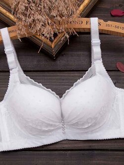 บรา ยกทรง เสื้อชั้นในสตรี