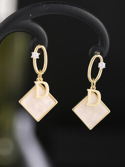 ต่างหู ตุ้มหูแฟชั่น