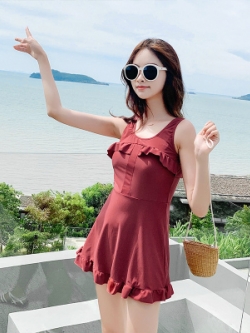 ชุดว่ายน้ำผู้หญิง ชุดว่ายน้ำแฟชั่น ชุดว่ายน้ำบิกินี่ ชุดว่ายน้ำเต็มตัว คอลเลคชั่นใหม่