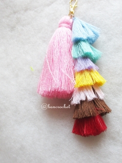 พวงกุญแจพู่เล็กพู่ใหญ่ tassels keychain ชมพู