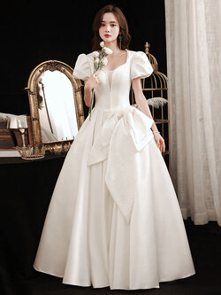 ชุดราตรี ชุดราตรีสวยหรู แบบ ทันสมัย Evening dress