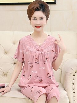 ชุดนอนแม่