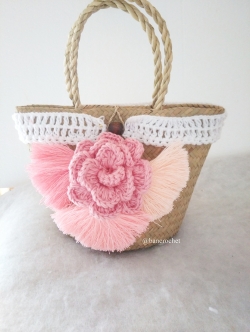 กระเป๋าสานกระจูดประดับดอกไม้ grajood basket weave bags ธรรมชาติ 7*10*7*12 นิ้ว