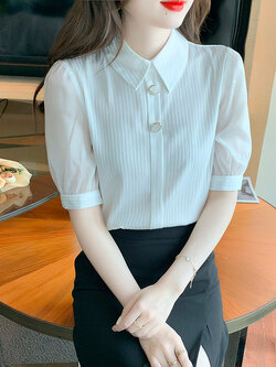 เสื้อลูกไม้ แขนสั้น