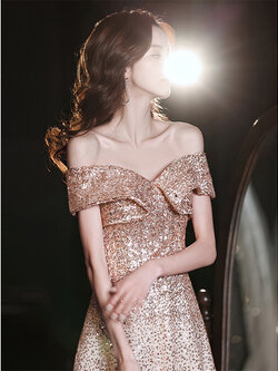 ชุดราตรี ชุดราตรีสวยหรู แบบ ทันสมัย Evening dress