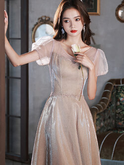 ชุดราตรี ชุดราตรีสวยหรู แบบ ทันสมัย Evening dress