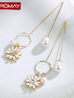 ต่างหู ตุ้มหูแฟชั่น By CAROMAY