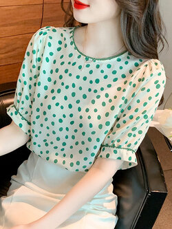 เสื้อลูกไม้ แขนสั้น