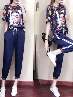 ชุดวอร์ม สูทเกาหลี Jumpsuit ชุดจั้มสูท ชุดเซท 2 ชิ้น ชุดกีฬาผู้หญิง ชุดออกกำลังกาย เสื้อกันหนาว ชุดวอร์มคู่