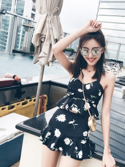 ชุดว่ายน้ำผู้หญิง ชุดว่ายน้ำแฟชั่น ชุดว่ายน้ำบิกินี่ ชุดว่ายน้ำเต็มตัว คอลเลคชั่นใหม่