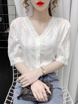 เสื้อลูกไม้ แขนสั้น