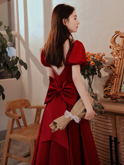 ชุดราตรี ชุดราตรีสวยหรู แบบ ทันสมัย Evening dress