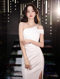 ชุดราตรี ชุดราตรีสวยหรู แบบ ทันสมัย Evening dress