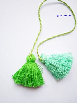 Bancrochet พู่ห้อยกระเป๋า/ที่ห้อยกระเป๋าแฮนด์เมด Tassels keychain hanging for bags หลากสี 4 นิ้ว