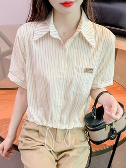 เสื้อเชิ้ตผู้หญิงใส่ทํางาน 390 บาทต่อชิ้น ฟรีค่าจัดส่ง