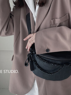 กระเป๋าคาดอก กระเป๋าคาดอกผู้ชาย กระเป๋าคาดอกผู้หญิง กระเป๋าคาดเอว กระเป๋าสะพายแฟชั่น