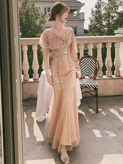 ชุดราตรี ชุดราตรีสวยหรู แบบ ทันสมัย Evening dress