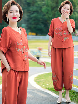 เสื้อผ้าคุณแม่วัย 60 เสื้อคนแก่ผู้หญิงวัย60