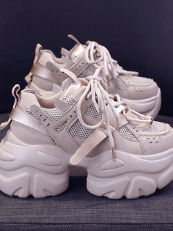 รองเท้าผ้าใบเสริมส้นสูง ไซต์35-39 สนใจทักแชท ฟรีค่าส่ง!