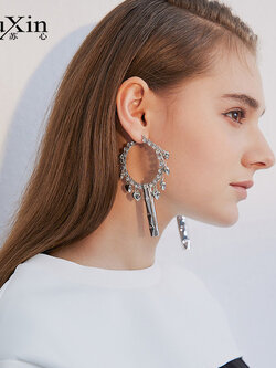 ตุ้มหู ต่างหู ต่างหูผู้หญิง By SuXin