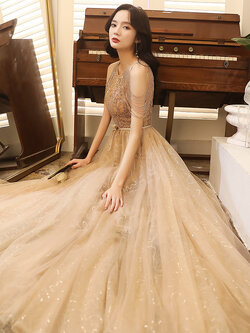 ชุดราตรี ชุดราตรีสวยหรู แบบ ทันสมัย Evening dress