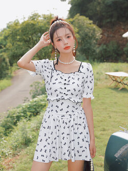 ชุดว่ายน้ำผู้หญิง ชุดว่ายน้ำน่ารัก Bikini ชุดไปทะเล