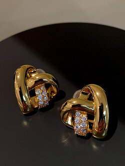 ต่างหู ตุ้มหูแฟชั่น