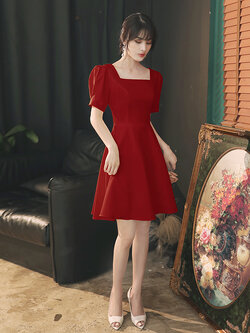 ชุดราตรี ชุดราตรีสวยหรู แบบ ทันสมัย Evening dress