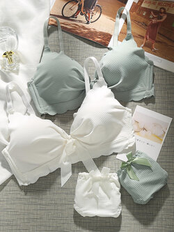 บรา ยกทรง เสื้อชั้นในสตรี ฟรีค่าส่ง