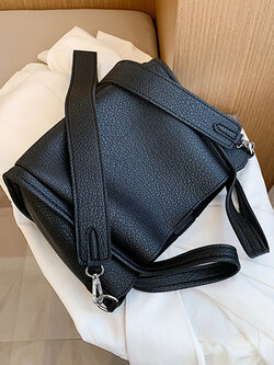 กระเป๋าสะพายไหล่