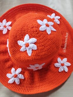 Bancrochet หมวกถักโครเชต์สีส้มสดใสประดับดอกไม้ crochet hat ส้ม