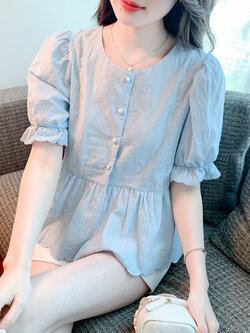 เสื้อลูกไม้ แขนสั้น