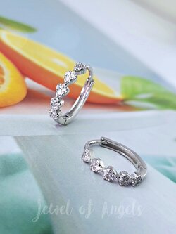 ต่างหูเงินแท้ S925 รุ่น Spell ต่างหูห่วงเพชรCZ รูปหัวใจ5ดวง สูง12mm ตุ้มหูเงินแท้ทั้งชิ้น Silver925