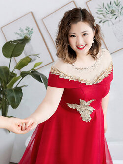 ชุดราตรีคนอ้วน ชุดราตรีไซส์ใหญ่ สาวอวบ ชุดราตรีสาวอวบ ชุดออกงานสาวอวบ ชุดออกงานคนอ้วน