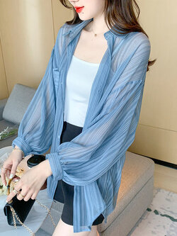 เสื้อลูกไม้ แขนสั้น