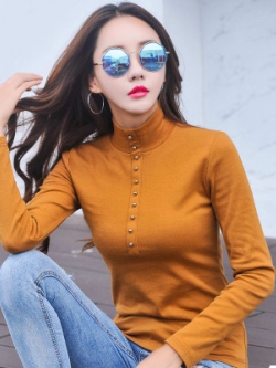 เสื้อยืดสีพื้นๆ เรียบง่ายชิคๆ